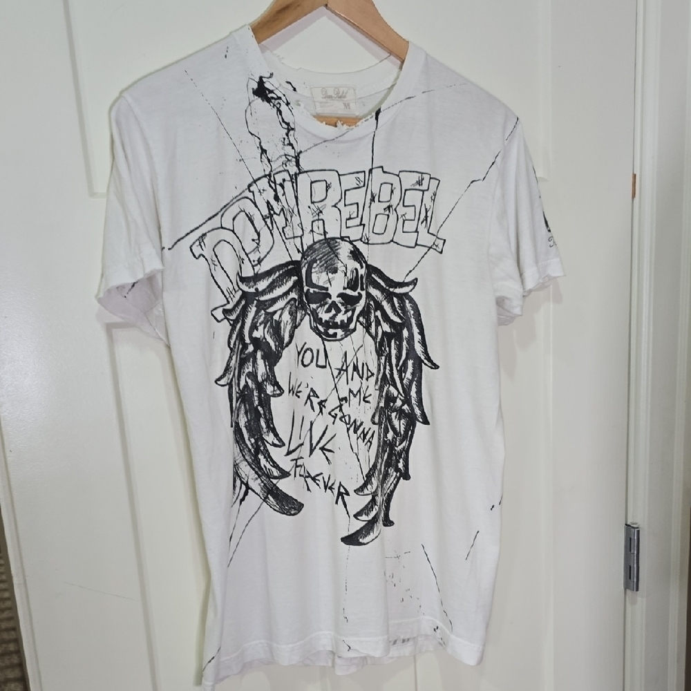 DOM REBEL Distressed Wings Skull Print Graphic Shirt Sleeve Cotton Tee